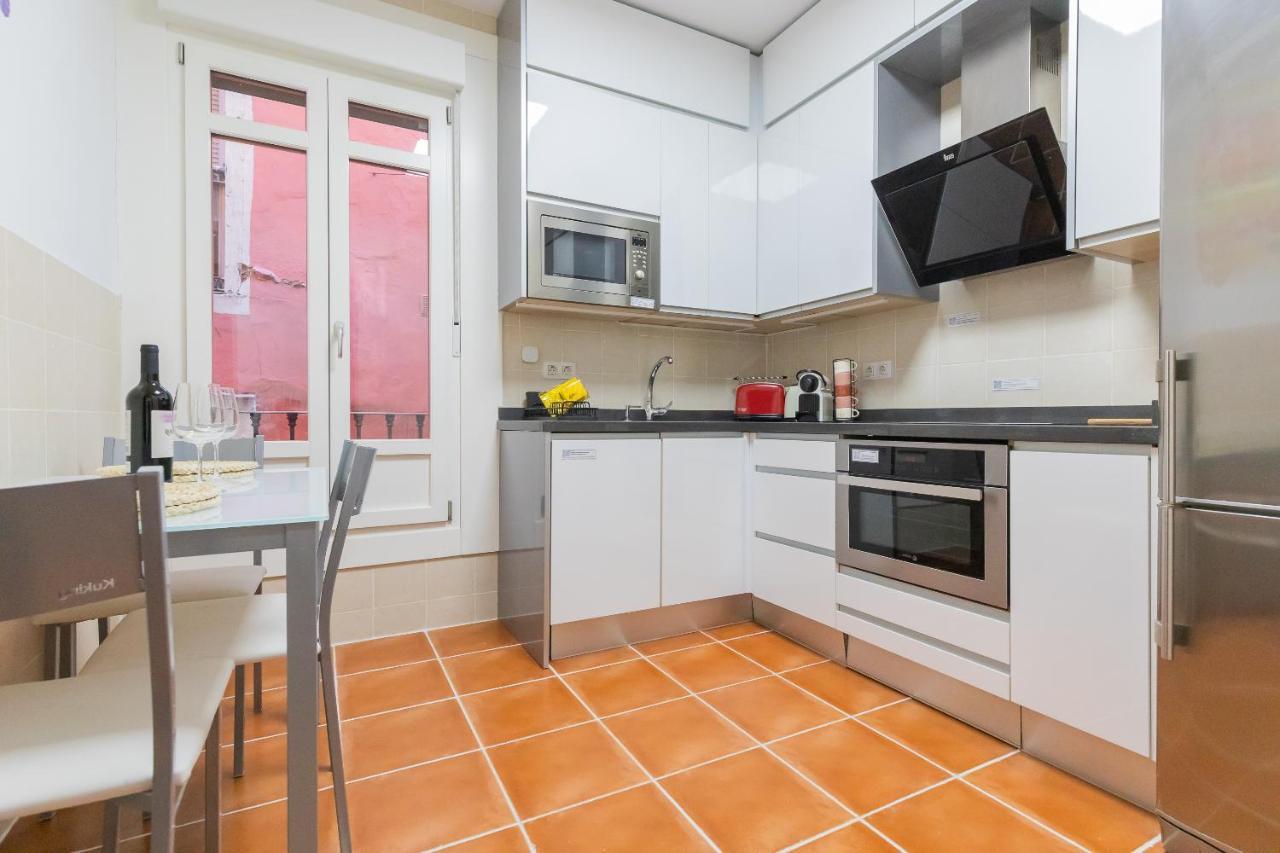 Apartamento Ronda Street In The Heart Of Old Town Bilbao Exterior foto